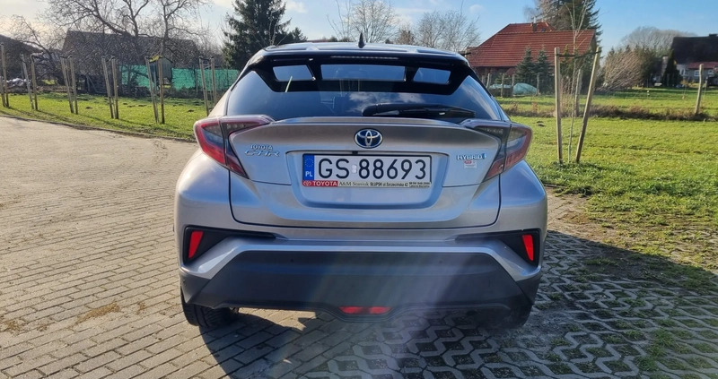 Toyota C-HR cena 85000 przebieg: 75000, rok produkcji 2016 z Słupsk małe 37